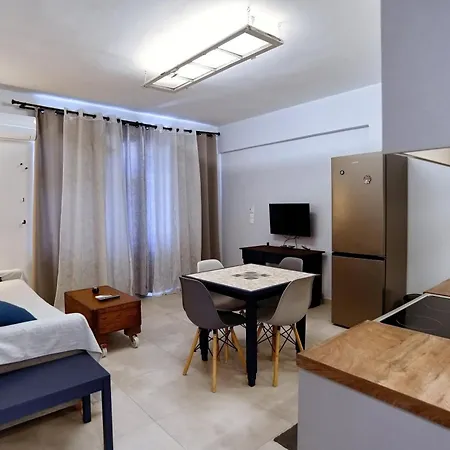 Fantasea アパート Vlikhón